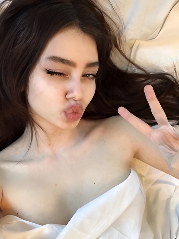 Борислава привлекальеная девушка из Богучара цена от 3000 руб