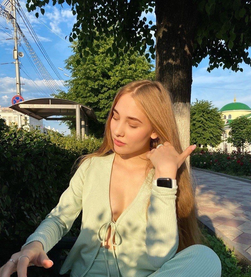 Милана привлекальеная девушка из Богучара цена от 3000 руб