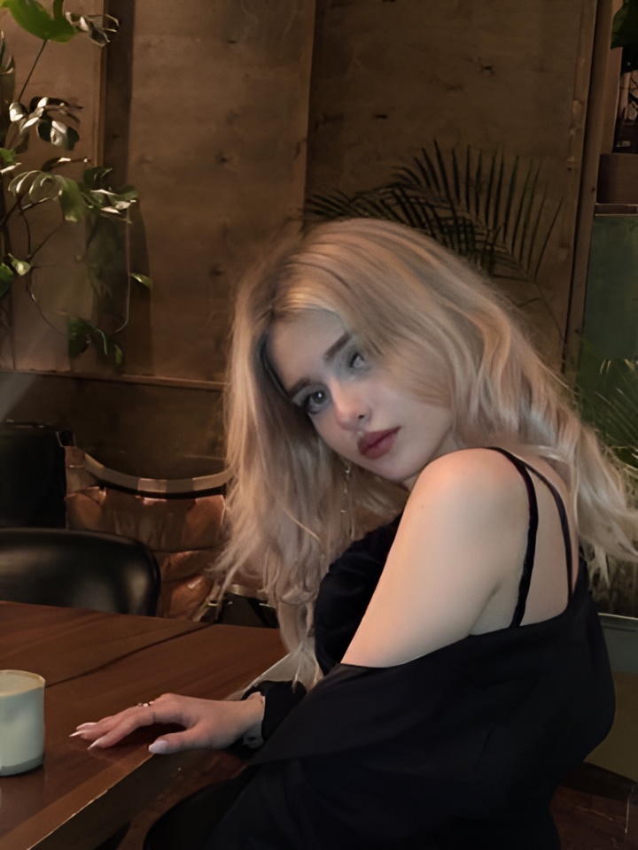 Индивидуалка Ася, доступна для личного знакомства от 2000 руб