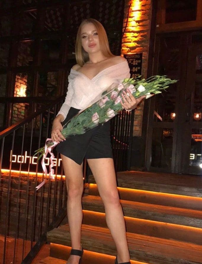 Индивидуалка 🎥 Диночка, доступна для личного знакомства от 5000 руб