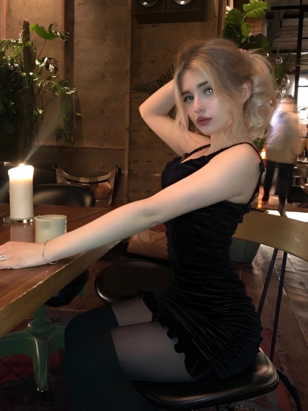 Ася привлекательная девушка из Богучара цена от 2000 руб