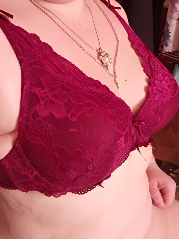 София привлекательная девушка из Богучара цена от 4000 руб