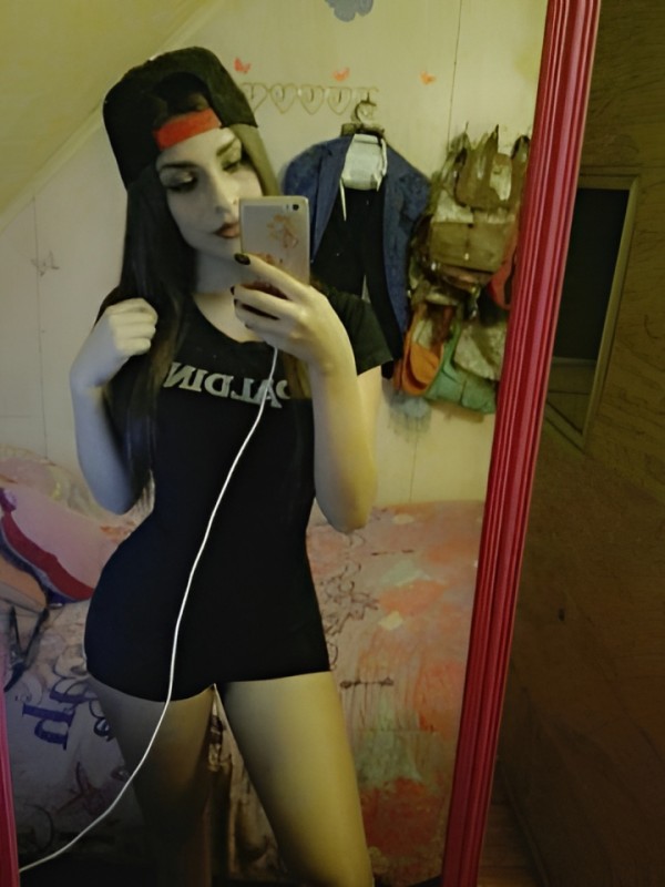 Юхима привлекательная девушка из Богучара цена от 4000 руб